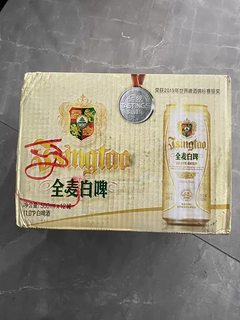 青岛啤酒全麦白啤