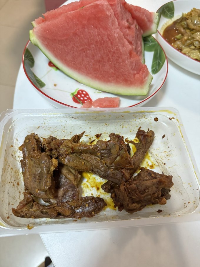 周黑鸭鸡鸭零食