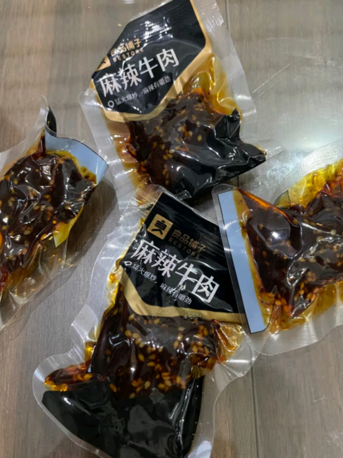 良品铺子肉干肉脯