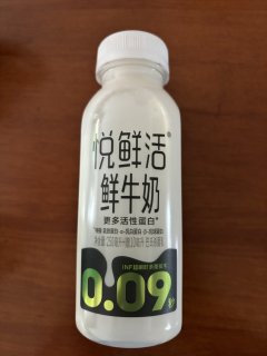 悦鲜活鲜牛奶