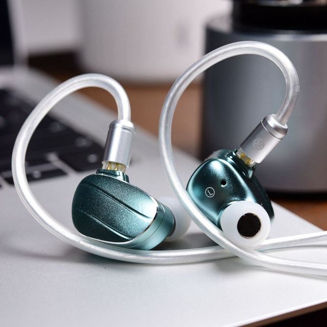 国产HiFi圈疯子科学家BQEYZ新品CLOUD试听，通透、均衡、好听！