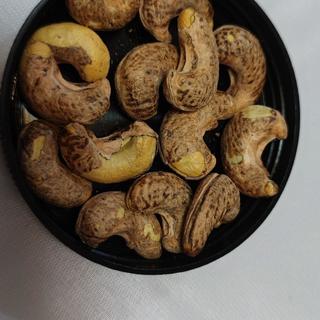 人家都说吃啥补啥。如果想要一个性感的好腰，那就买腰果来补腰吧！