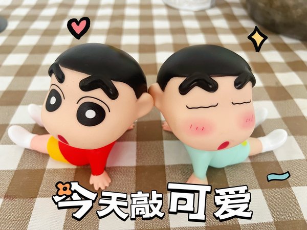 9.9元两个的蜡笔小新手机支架，太可爱了吧！