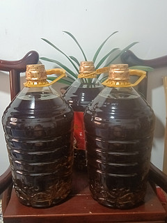 44元一桶的5L装鲤鱼菜籽油