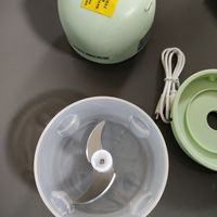 前2天那个爆款美菱电动捣蒜神器，到货后竟然是坏的