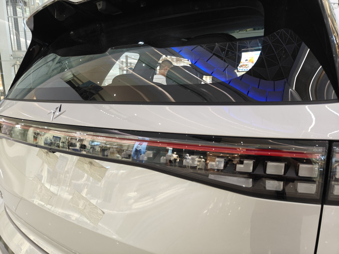 东风奕派新能源车