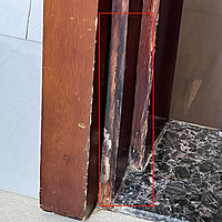 查漏报告:墙面地面都有缝隙进水影响木门套
