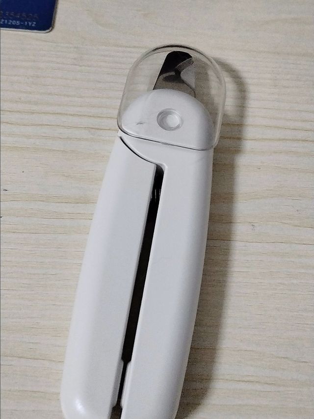 爱护宠物指甲，让宠物舒舒服服过暑假