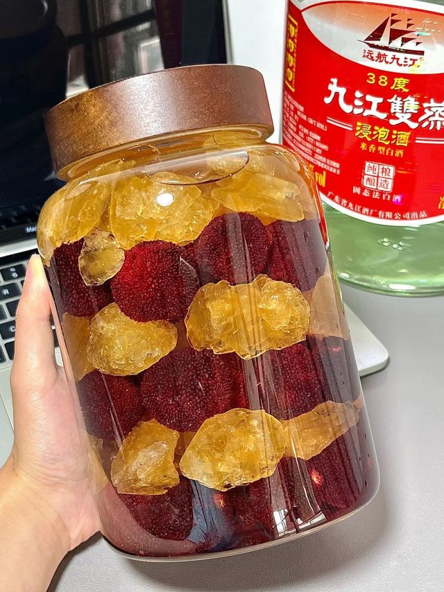 夏季特饮杨梅酒