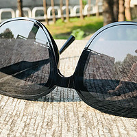 米家方框偏光太阳镜：夏日出行新宠，时尚与实用并存！