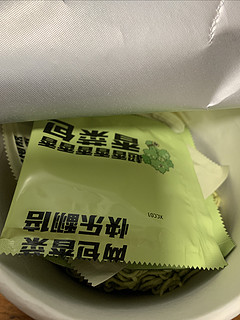 白象方便面-香菜面桶面！快来看看是什么样的！