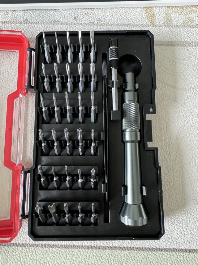 买不起南旗s2，拿得力33合一螺丝刀来代替