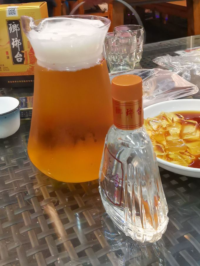 为冠军干杯青岛啤酒