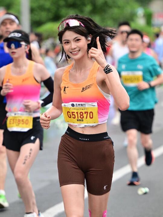 跑量不到100，我是如何做到兰州首半马破2？