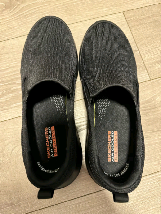斯凯奇男士休闲鞋