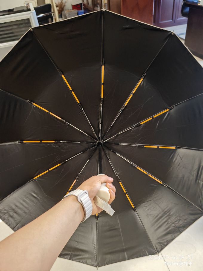 超大超结实的全自动雨伞大伞真的满满安全感不怕被雨丝淋到了