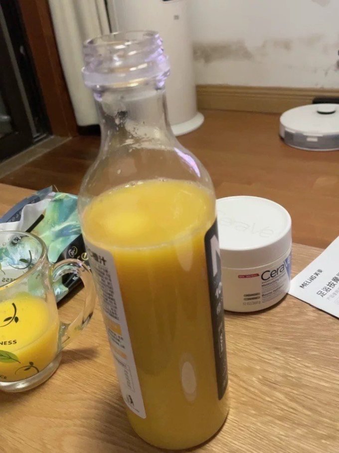 一款令人惊艳的饮品——农夫山泉 nfc 果汁饮料 nfc 橙汁 900ml 装!