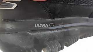 斯凯奇ultra go系列运动鞋，舒适柔软耐用的“一脚蹬”