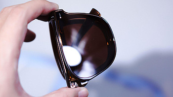 夏日伴侣，随身墨镜一手可控：米家折叠偏光太阳镜体验
