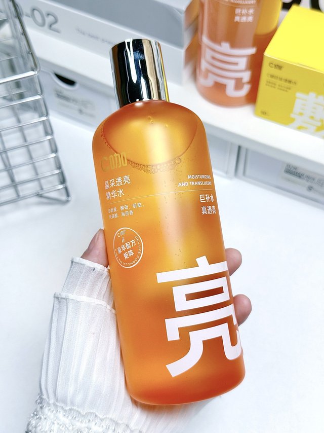 🥹救命！老板让我别再她面前晃悠，闪瞎眼！