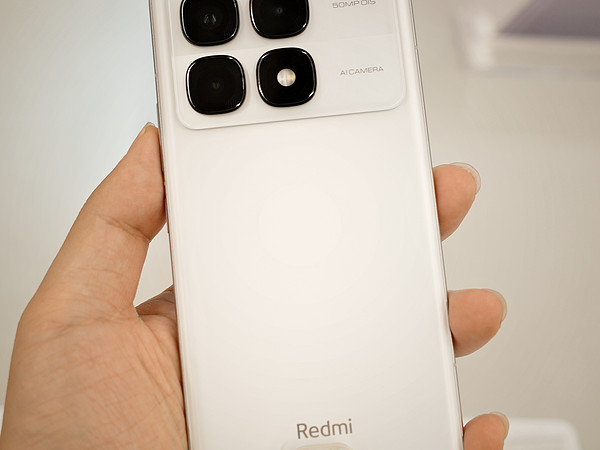 Redmi K70 至尊版上手第一印象