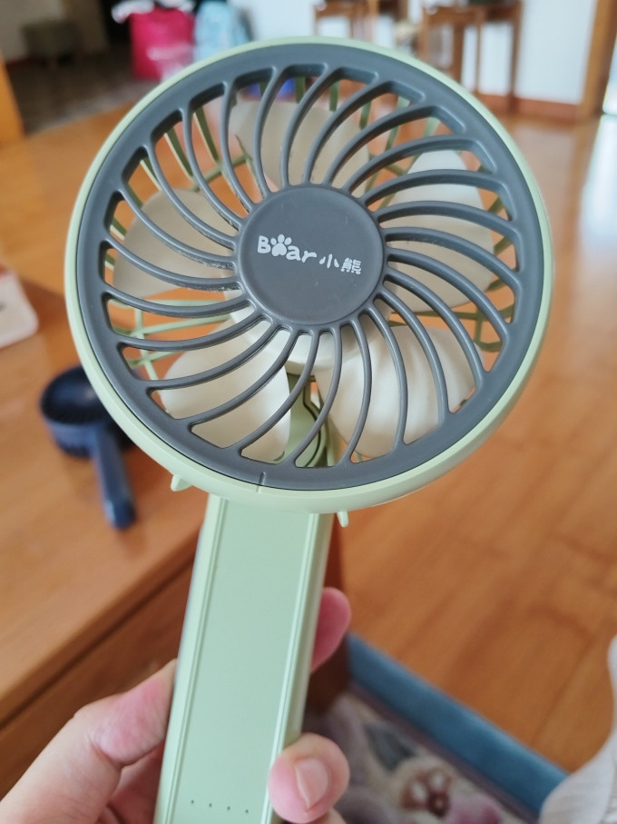 小熊电风扇