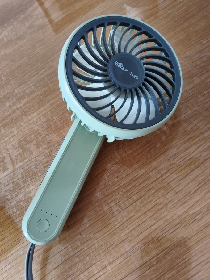 小熊电风扇