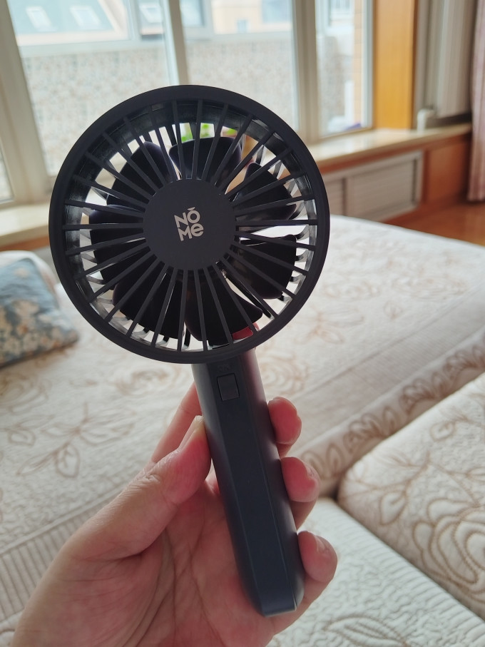 诺米家居电风扇