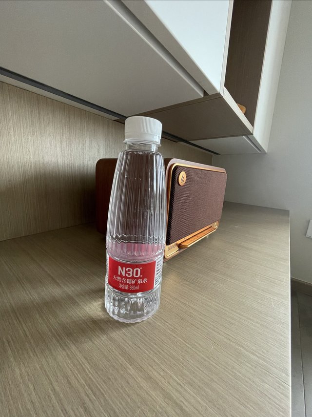 一瓶好水，让生活更甜！