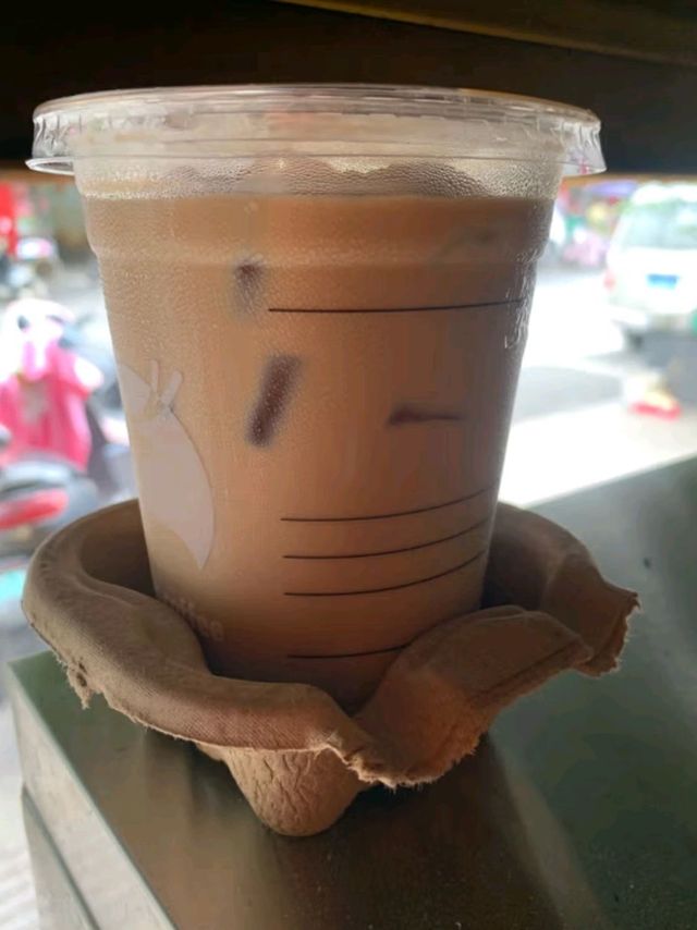 清凉一夏9.9瑞幸咖啡一杯冰凉爽口生椰拿铁送到家