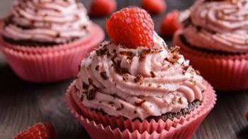 草莓巧克力，甜蜜恋人的浪漫选择！