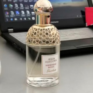 娇兰香水的秘密，你发现了吗？