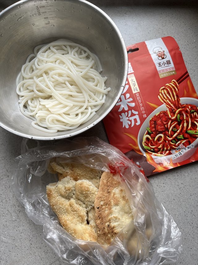 王小疆炒米粉真的超级好吃