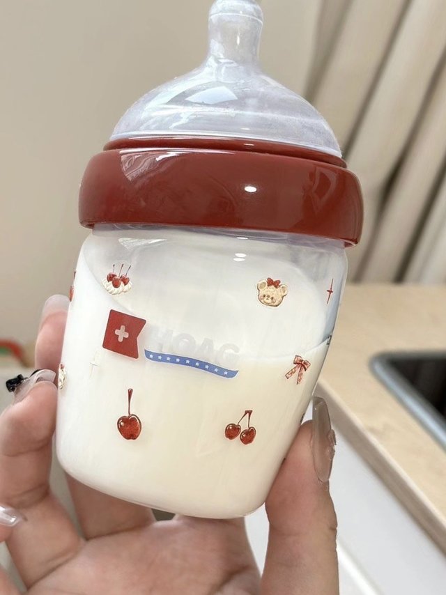 奶瓶