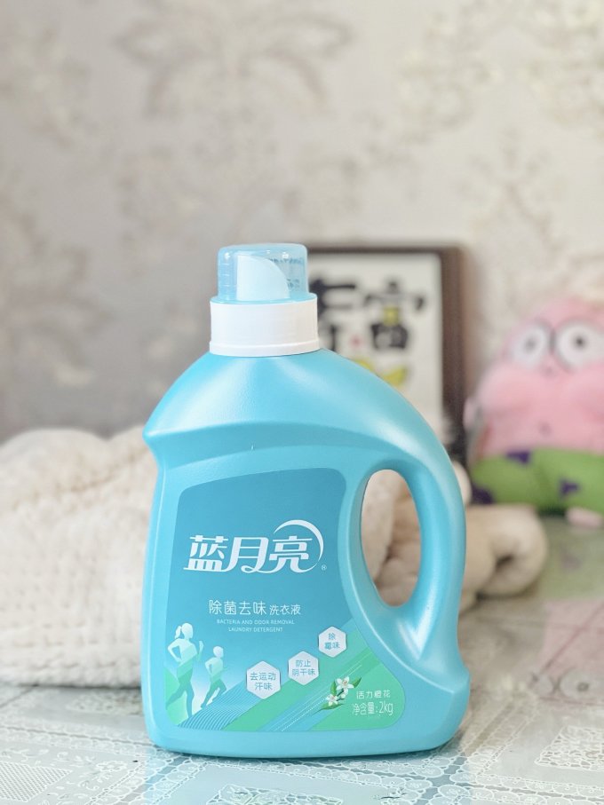 蓝月亮洗衣液