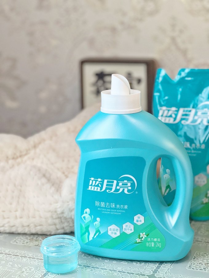 蓝月亮洗衣液