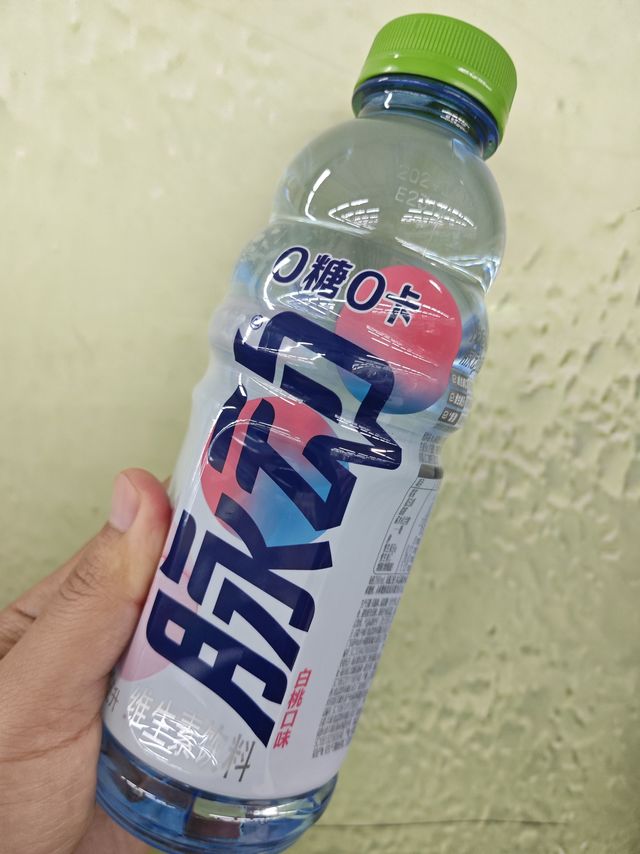脉动0糖0卡维生素运动饮料，健康活力，一触即发？