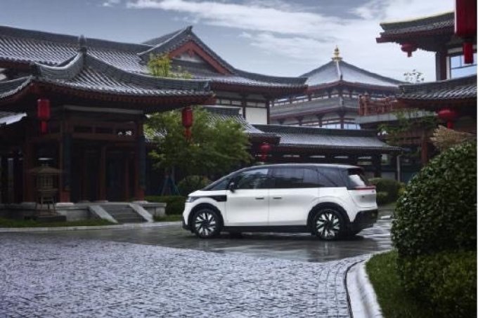 极氪新能源车