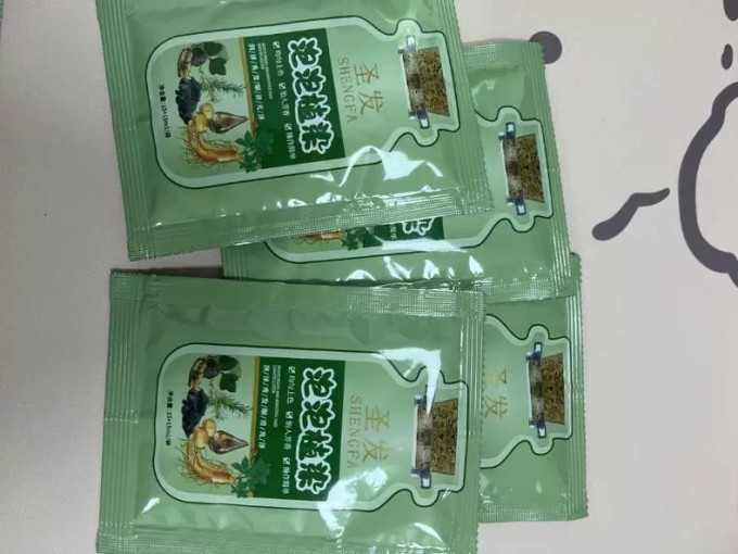 优妮染发造型