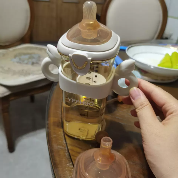 普通奶瓶