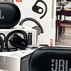 绝佳伴侣：JBL Soundgear 挂耳式蓝牙耳机