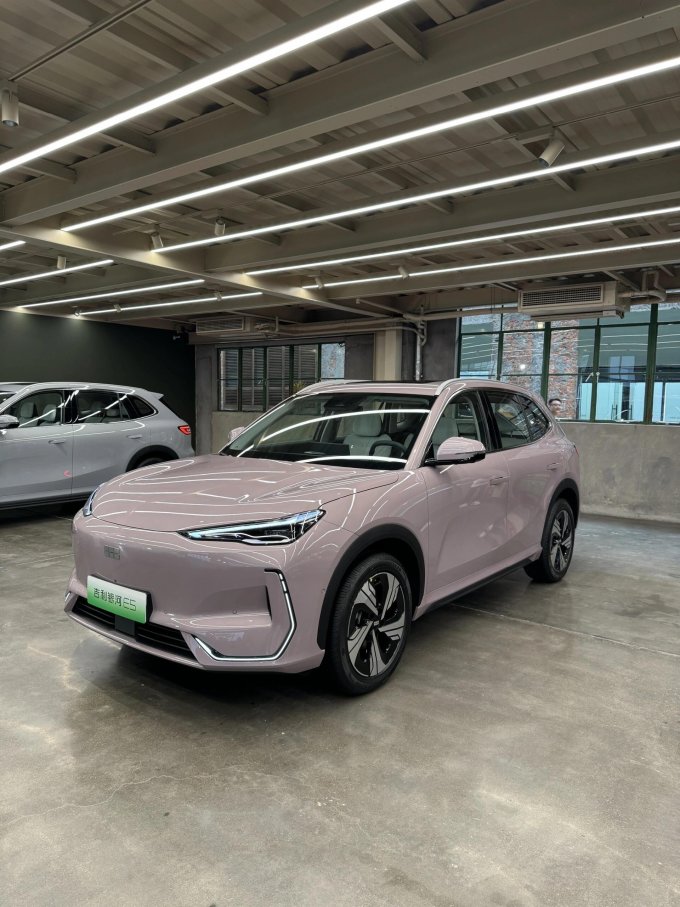 吉利银河新能源车