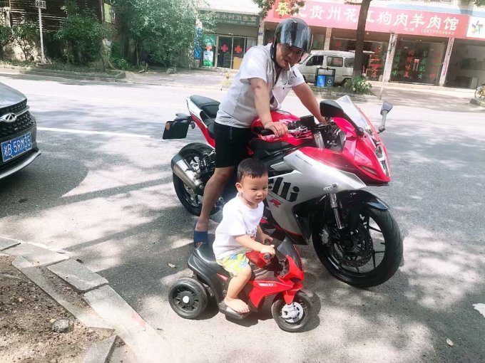 摩托车整车