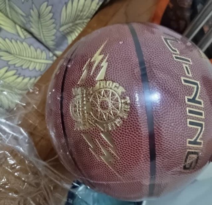 篮球