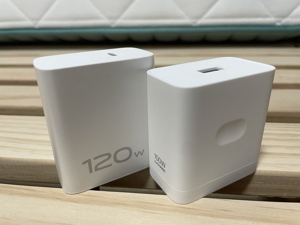 oppo vivo的快充头你中意哪个