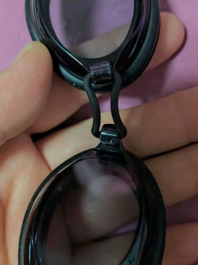 速比涛（Speedo）Edge进口精工泳镜高清防水防雾游泳装备 800390210759 黑色/烟灰