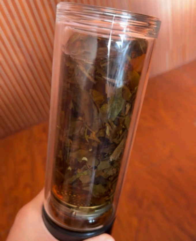 陈一凡白茶