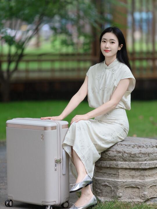 人生建议：穿新中式来西安逛一天🎋～