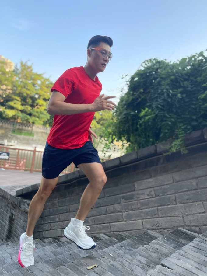 李宁跑鞋