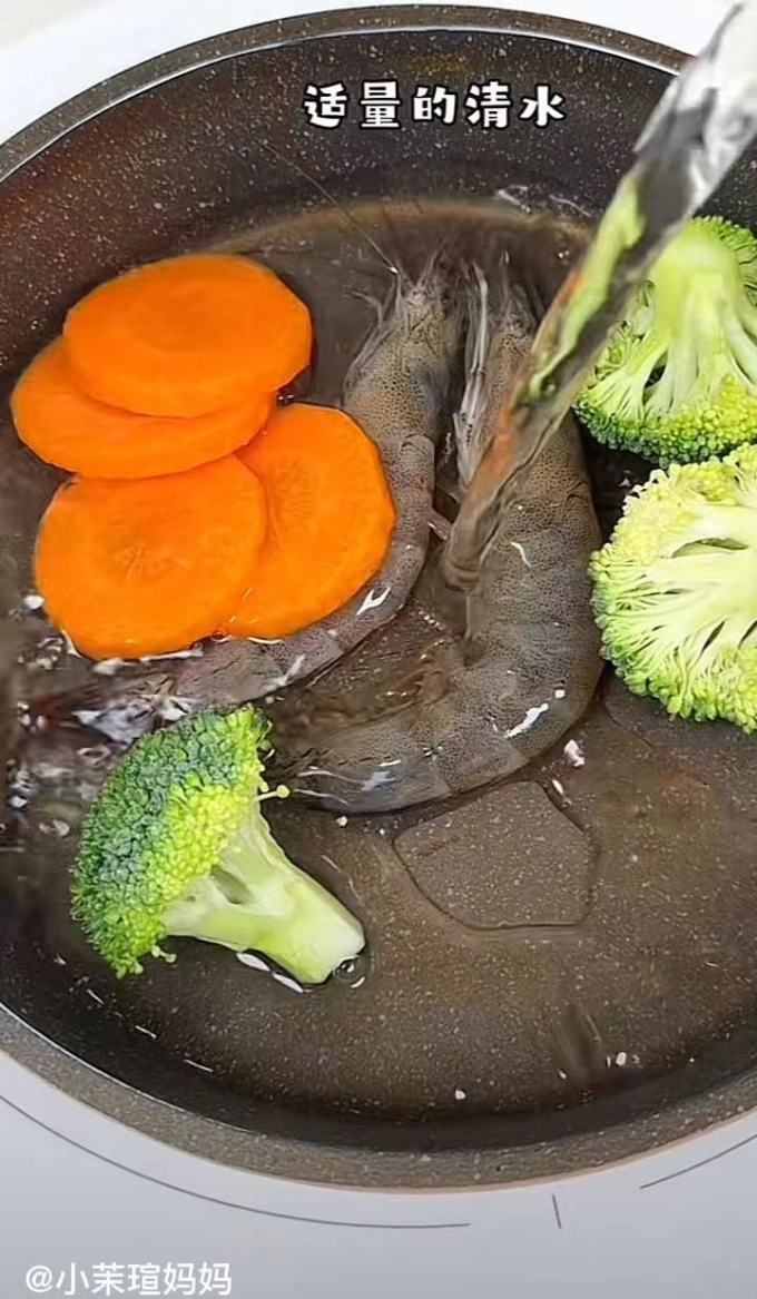 小皮米粉菜粉